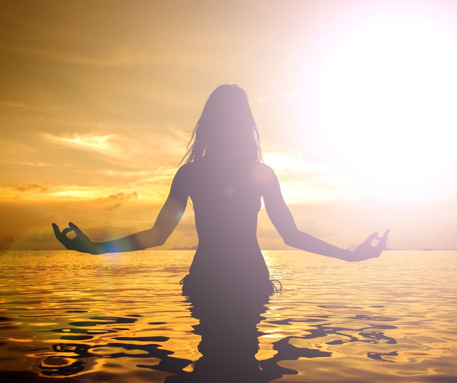 Yoga și meditația în apă caldă: O abordare inovatoare pentru relaxare profundă